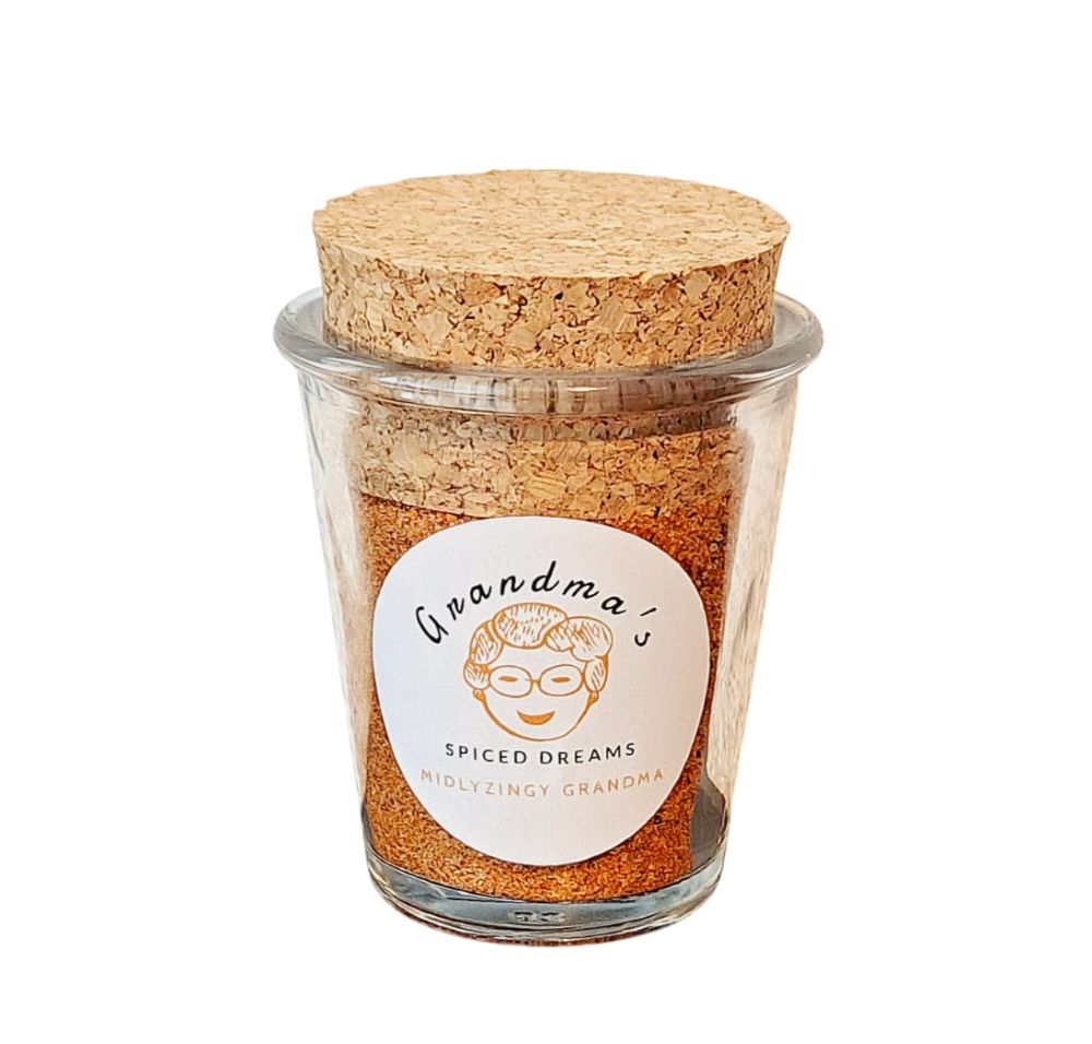 MidlyZingy Grandma Chili Gewürz – Mittelscharf für Pommes, Hähnchen und Gegrilltes - Grandma's Spiced Dreams GmbH